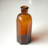イギリス アンティーク雑貨 ポイズンガラスボトル 人気のアンバーカラー インテリア瓶 (高さ 約12.2cm) [EY8968]