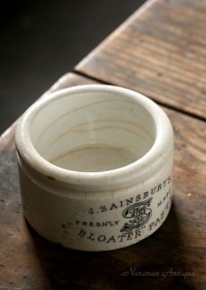英国 J.SAINSBURY'S(セインズベリー)ブランドの陶製ポット【なららん