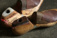 画像11: 〈ベルギー〉子供用　ブロカント木製靴型 (11)