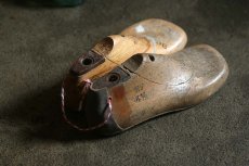 画像8: 〈ベルギー〉子供用　ブロカント木製靴型 (8)