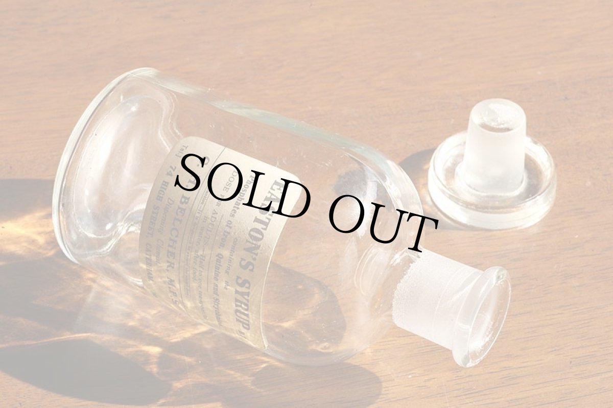 画像11: 〈イギリス〉 英字ラベルガラスボトルガラスキャップ付き (約高さ14.6cm) (11)