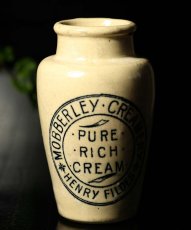 画像1: 〈イギリス〉MOBBERLEY CREAMERY 陶器ポット(約高さ10.4cm) (1)