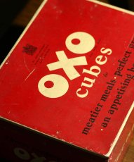 画像1: 〈イギリス〉大きいサイズのイギリスアンティーク缶OXO（オクソ缶） (1)