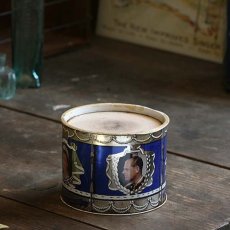 画像2: 〈イギリス〉 エリザベス女王の即位25 年記念1952-1977 缶 (2)