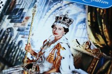 画像2: 〈英国〉エリザベス女王 即位＆戴冠40周年記念本 (2)