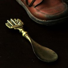 画像1: 〈イギリス〉1920年 アンティーク真鍮 シューホーン(靴ベラ)携帯用 (1)