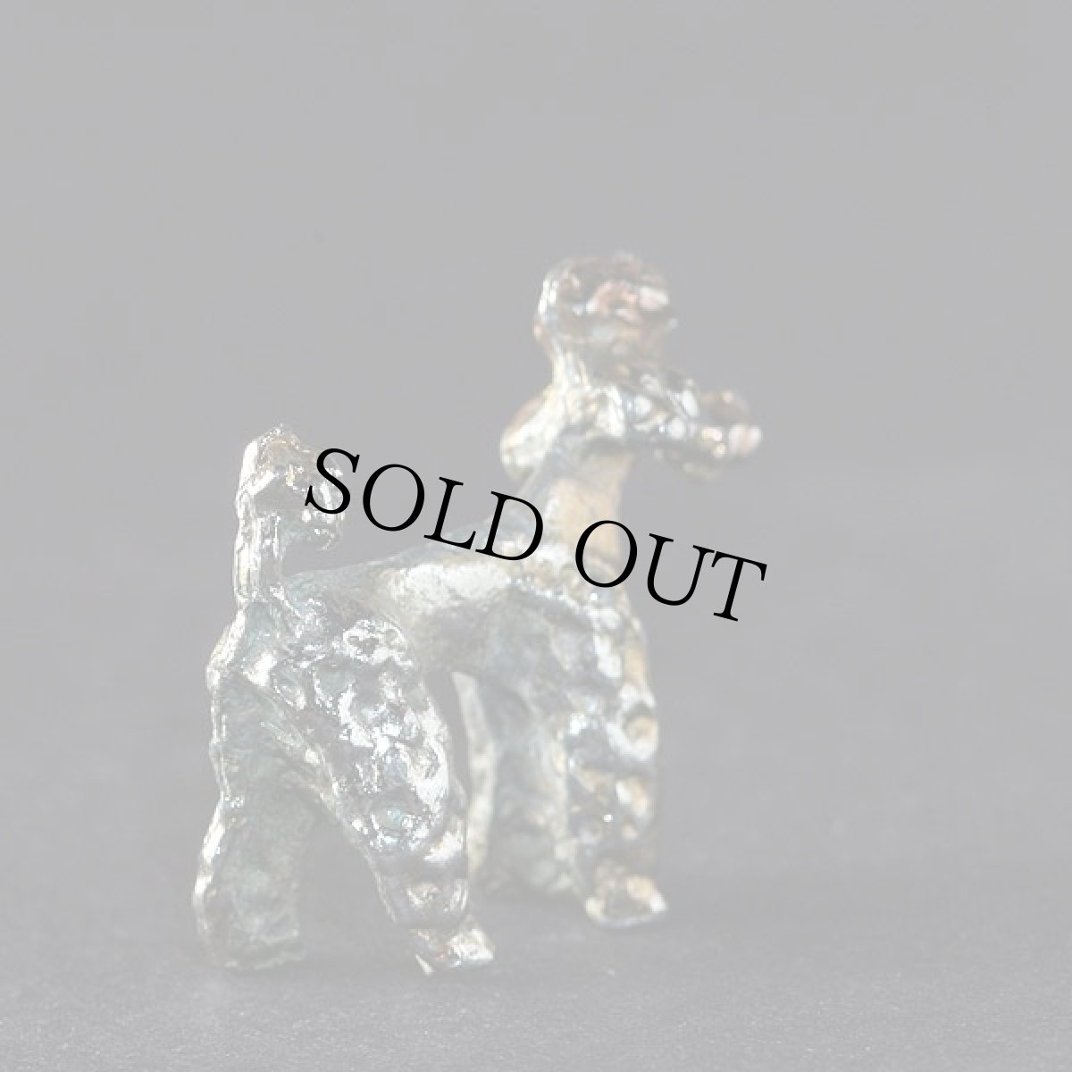 画像4: 〈イギリス〉1950年代 プードル犬の小さなオブジェ (4)