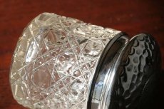 画像7: 〈イギリス〉チェスター1926年代 純銀製の銀細工モノグラムのガラス瓶 (7)