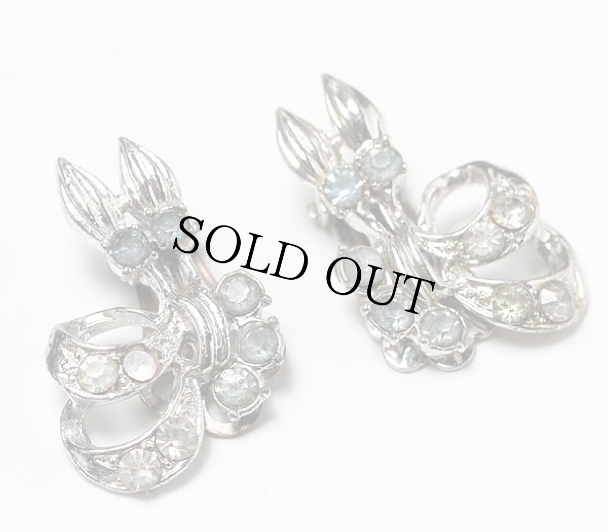 画像4: 〈Coro〉コロ社製キラキラと輝くラインストーンのイヤリング (4)