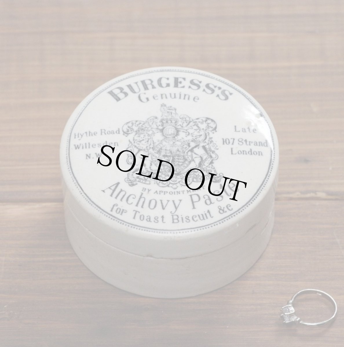 画像2: イギリス 1885年頃 イギリス（連合王国）の国章ライオンとユニコーンのアンチョビペースト陶器ポット (2)