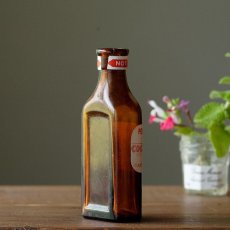画像3: 英国アンティークアンバーカラーのガラス瓶 COCKS&DUNSFORD英字ラベル付き (約高さ 12.0cm) (3)