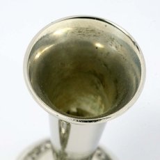画像2: イギリス 英国銀器 IANTHE社製 ペア(2個セット) 1950年代 シルバープレート フラワーベース(花瓶)  (2)