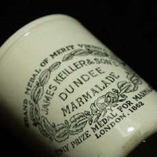 画像7: イギリス 1900年代 ダンディ(DUNDEE)のマーマレード ロゴ入り陶器ジャー(約 高さ11.3ｃｍ) (7)