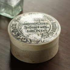 画像2: イギリス 1890-1900s ヴィクトリアン S Maw Son & Thompson London AMBROSIAL Shaving Cream アンティーク 陶器シ ェービング ポット (2)