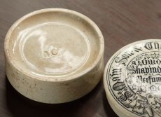 画像5: イギリス 1890-1900s ヴィクトリアン S Maw Son & Thompson London AMBROSIAL Shaving Cream アンティーク 陶器シ ェービング ポット (5)