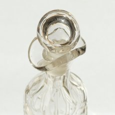 画像6: イギリス アンティークガラス ミントボトル(高さ 約18cm) (6)
