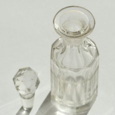 画像5: イギリス アンティーク ガラスボトル ガラスストッパー付き (約高さ11.8cm) (5)