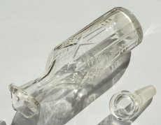 画像4: イギリス アンティークガラス ミントボトル(高さ 約18cm) (4)