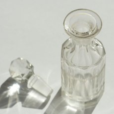 画像6: イギリス アンティーク ガラスボトル ガラスストッパー付き (約高さ11.8cm) (6)