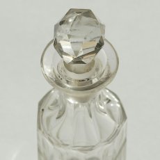 画像4: イギリス アンティーク ガラスボトル ガラスストッパー付き (約高さ11.8cm) (4)