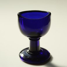 画像1: イギリス 1960sアンティークガラス アイカップ MADE IN ENGLAND コバルトブルー (1)