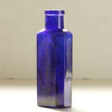 画像4: イギリス A STRINGENT TINCTURE アンティークガラスボトル  英字ラベル付き 約15.1cm (4)
