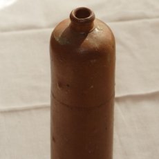 画像2: イギリス 大きな アンティーク 陶器ボトル (約 高さ30.5cm) (2)