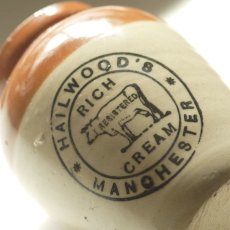 画像5: イギリス アンティーク雑貨 陶器ボトル HAILWOOD'S MANCHESTER RICH CREAM (約 高さ9.3cm) (5)