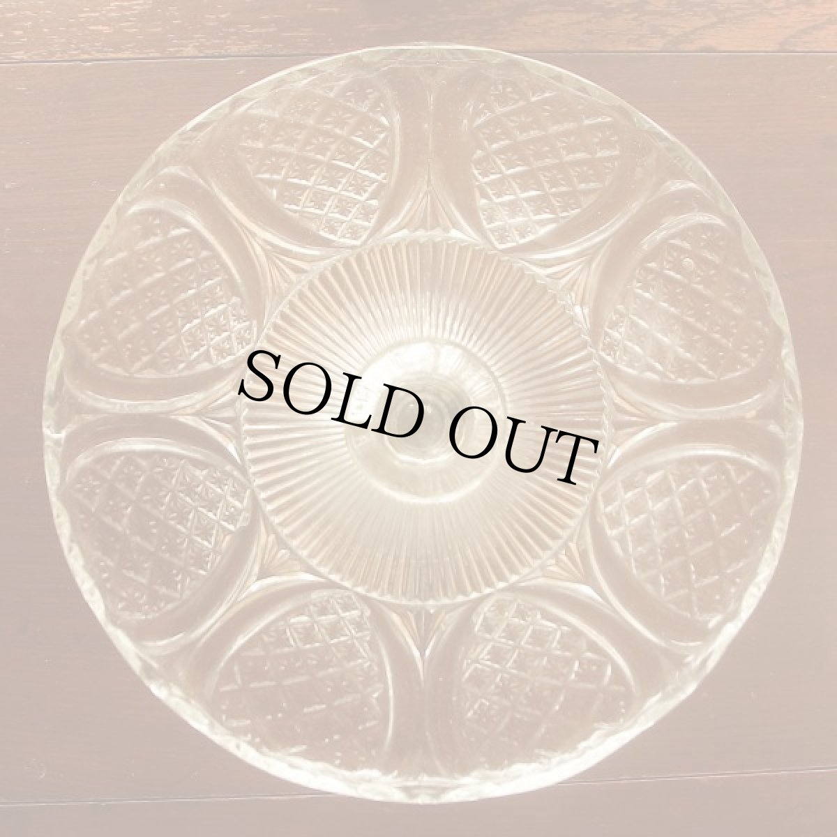 画像9: イギリス アンティークガラス コンポート 直径約25.0cm 脚付き皿 (9)