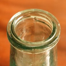 画像6: イギリス アンティーク瓶 大きなガラスボトル 花瓶 フラワーベース (高さ約20.2cm) (6)