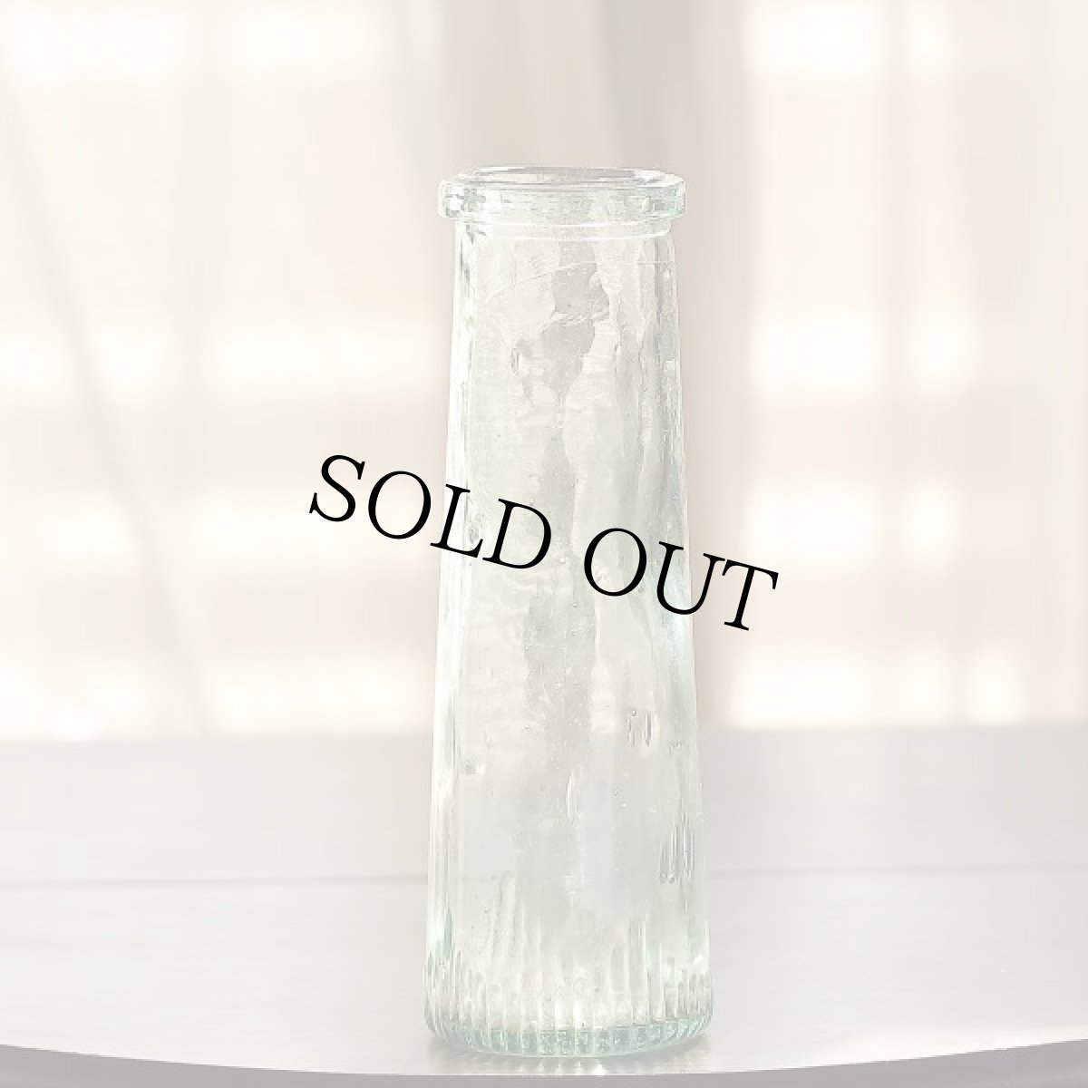 画像1: イギリス アンティーク瓶 大きなガラスボトル 花瓶 フラワーベース (高さ約20.2cm) (1)