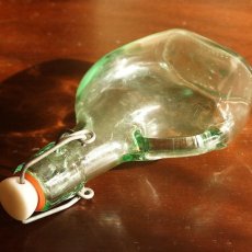 画像6: イギリス 締め栓ストッパー付き古いガラス瓶 ハンドル (高さ約17.0cm) (6)