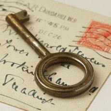画像3: ドイツ アンティークキー 丸ヘッド鍵 約7.3cm (3)