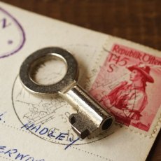 画像1: ドイツ アンティークミニキー 小さな古い鍵 約3.5cm (1)