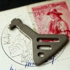 画像3: イギリス アンティーク 小さな小さな鍵 ミニミニキー 約3.1cm (3)