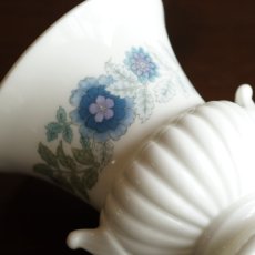 画像5: イギリス 1970-80s ウェッジウッド WEDGWOOD クレメンタイン URNスタイルの花瓶フラワーベース (5)