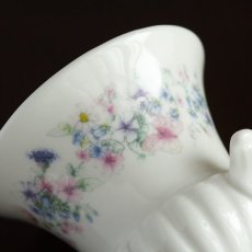 画像3: イギリス 1980s ウェッジウッド エンジェラ URNスタイル 花瓶 (3)