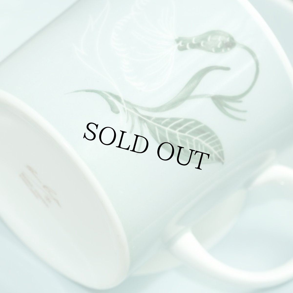 画像8: イギリス スージークーパー 1960年代 フラワーモチーフカップ＆ソーサー ペールブルー (8)