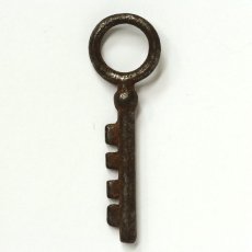 画像2: ドイツ アンティークキー 小さな小さな鍵 ミニミニ 約4.9cm (2)