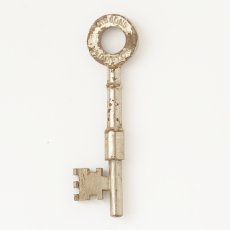 画像2: イギリス アンティークドアキー GIBBONS製古い鍵 刻印WB4/FF32 約7.9cm (2)