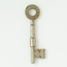 画像1: イギリス アンティークドアキー GIBBONS製古い鍵 刻印WB4/FF30 約7.9cm (1)