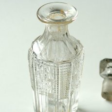 画像4: イギリス 1940-1970年代 アンティーク ガラスボトル(約11.7cm) (4)