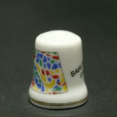画像3: イギリス BARCELONA GAUDI バルセロナ ガウディ 英国陶製シンブル(指貫) (3)