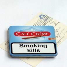 画像1: イギリス ヴィンテージ缶 CAFE CREME Smoking kill タバコ缶 (1)