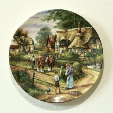 画像2: イギリス 1992 個別番号3068D ウェッジウッド Ploughing' COUNTRY DAYS コレクタープレート 飾り皿 直径20.3cm (2)