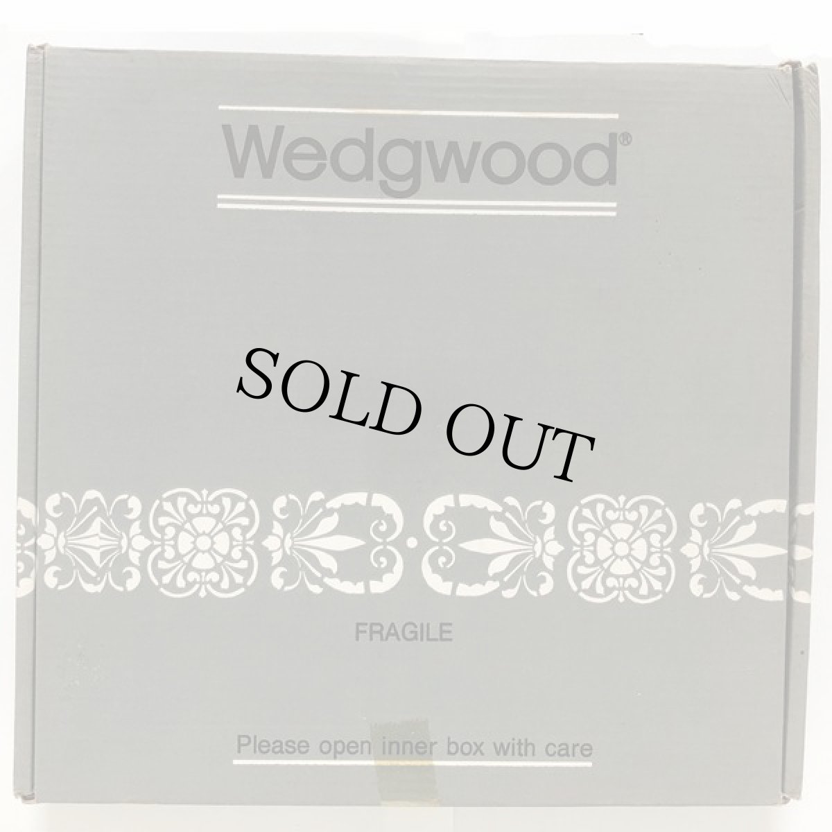 画像4: イギリス 1992 個別番号9375Ｄ ウェッジウッド Lunch Break' COUNTRY DAYS コレクタープレート 飾り皿 直径20.3cm (4)