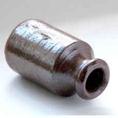 画像3: イギリス 1870-1890年代 アンティーク陶器ボトル (8.1cm) (3)