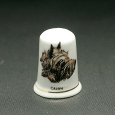 画像2: イギリス CAIRN犬 英国陶製シンブル(指貫) (2)