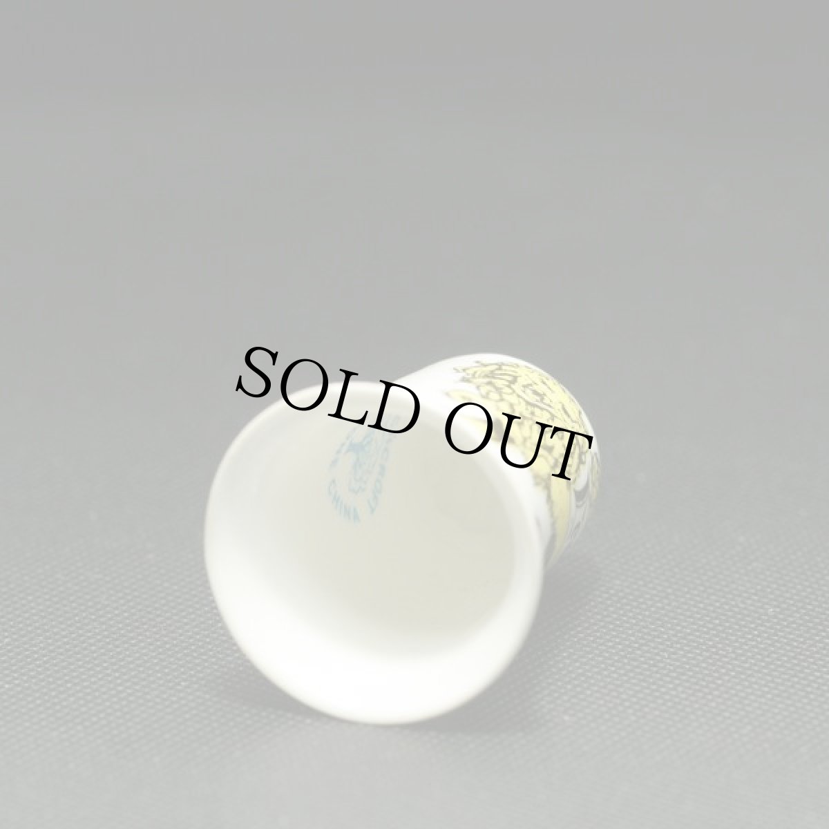 画像5: イギリス  英国陶製シンブル(指貫)ライオン (5)