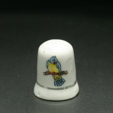 画像2: イギリス  英国陶製シンブル(指貫)幸せを運ぶ青い鳥　 (2)